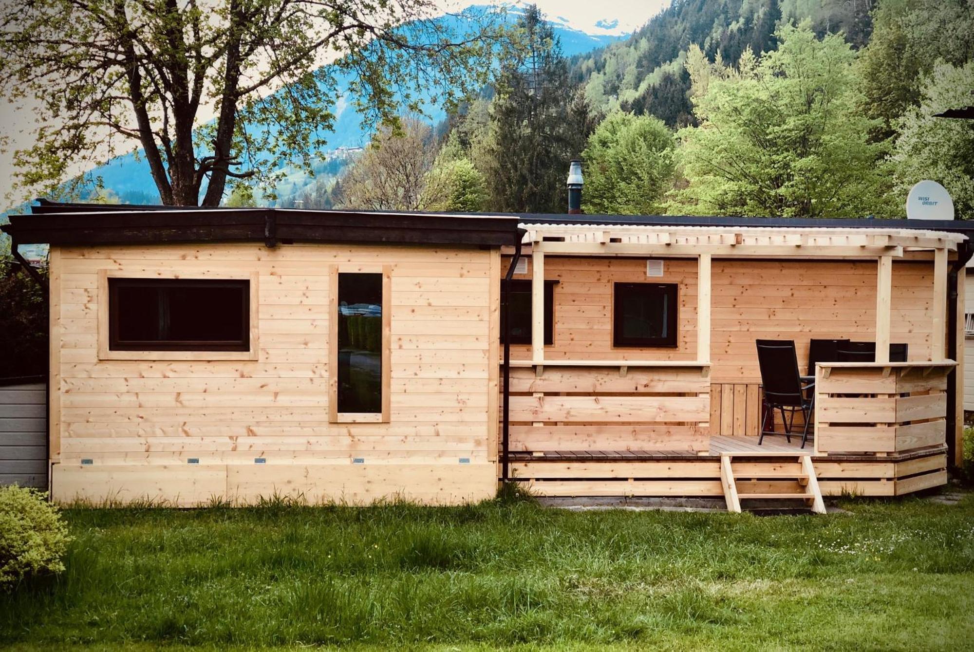 Mountainview Lodge - Chalet Im Zillertal Direkt Am 5 Sterne Campingplatz Aufenfeld Mit Hallenbad Und Sauna Aschau Im Zillertal Bagian luar foto