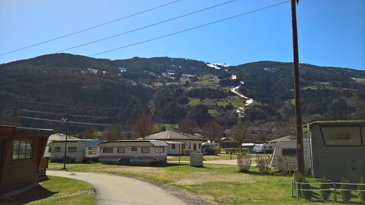 Mountainview Lodge - Chalet Im Zillertal Direkt Am 5 Sterne Campingplatz Aufenfeld Mit Hallenbad Und Sauna Aschau Im Zillertal Bagian luar foto