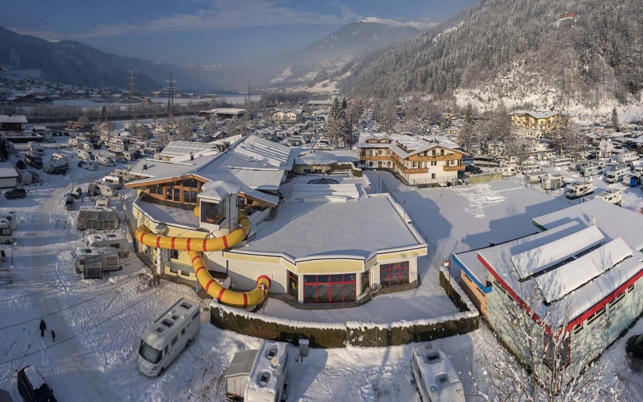 Mountainview Lodge - Chalet Im Zillertal Direkt Am 5 Sterne Campingplatz Aufenfeld Mit Hallenbad Und Sauna Aschau Im Zillertal Bagian luar foto